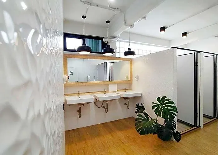 Sleep Nest فندق